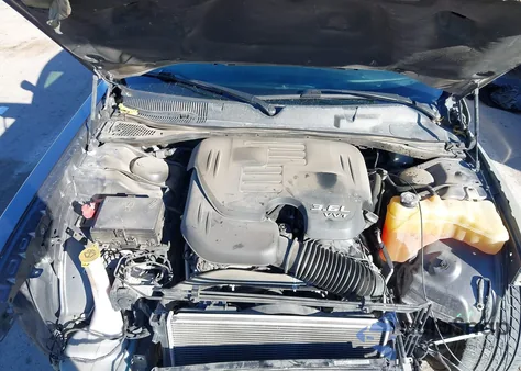 2021 Dodge Challenger Sxt z USA, uszkodzony, nr VIN 2C3CDZAG0MH646064